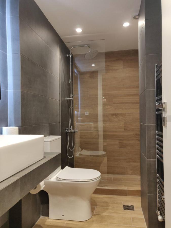 Sunny New Lovely Apartment 60 Meters From The Metro Афины Экстерьер фото