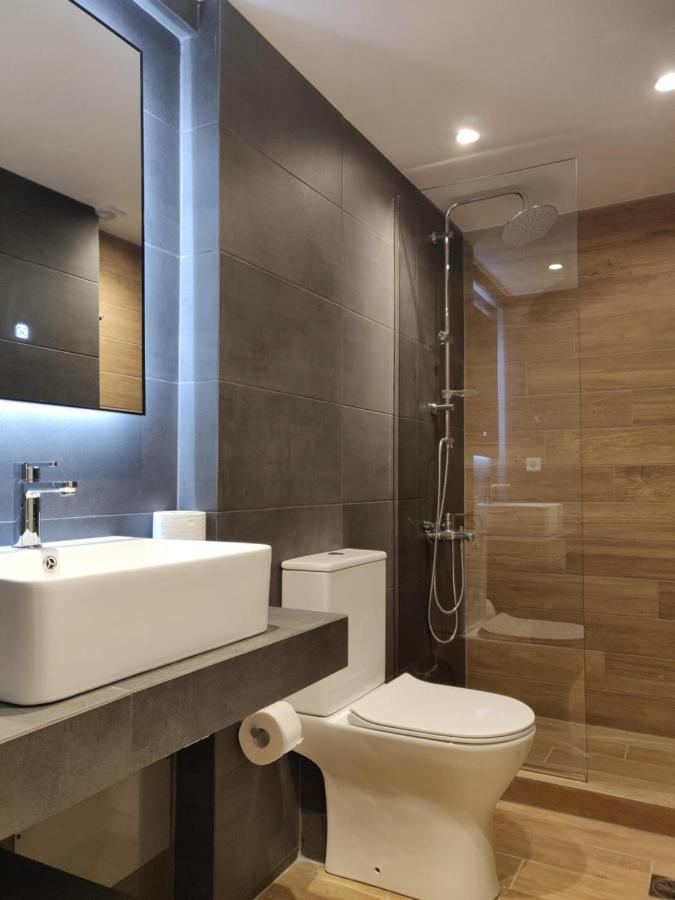 Sunny New Lovely Apartment 60 Meters From The Metro Афины Экстерьер фото