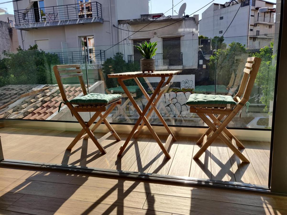 Sunny New Lovely Apartment 60 Meters From The Metro Афины Экстерьер фото